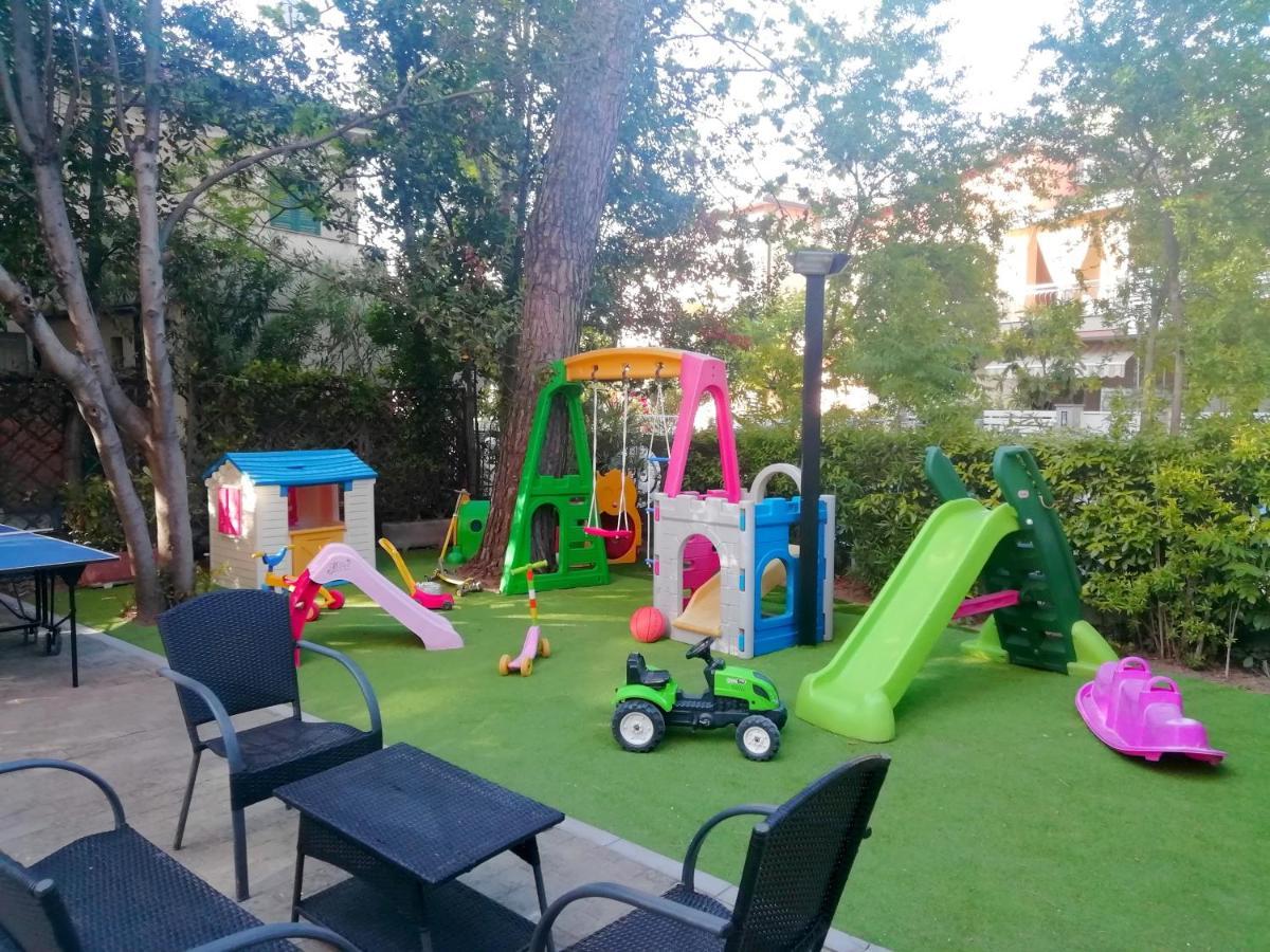 Hotel Rita Cervia Exterior photo